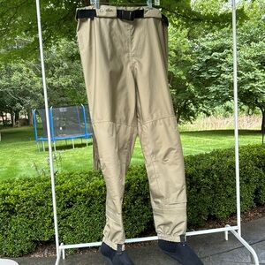 CABELAS MENS WAIST WADERS FOR FISHING